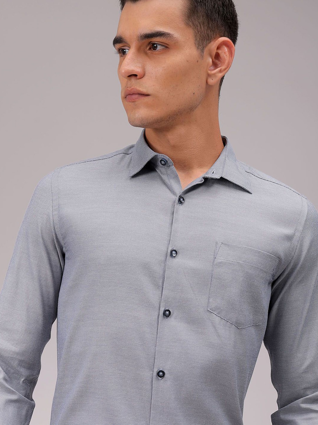 

The Indian Garage Co. X Luxe Men Cutaway Collar Solid Slim Fit Formal Shirt, Grey