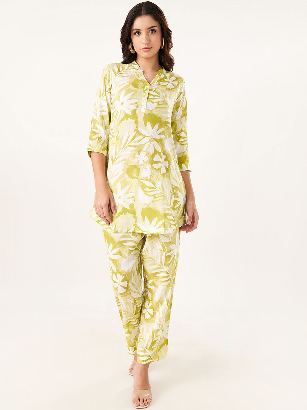 

RANGMANCH BY PANTALOONS Floral Printed Mandarin Collar Straight Top with Trousers, Olive