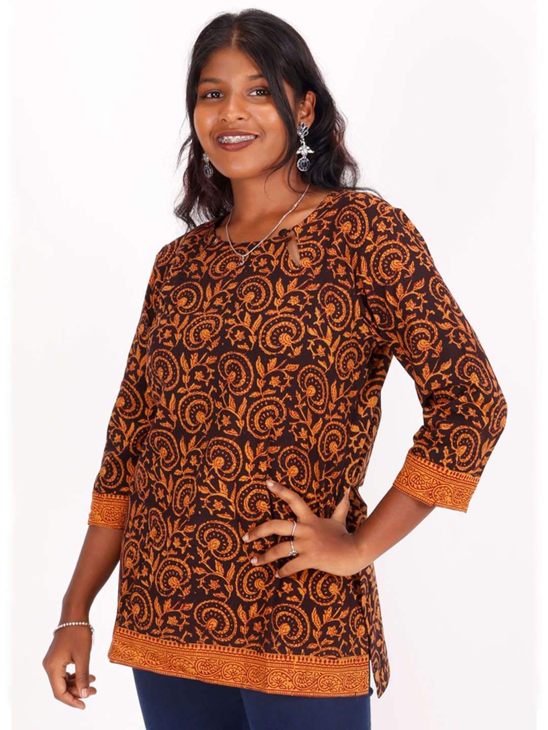 

Avishya Women Floral Printed Pure Cotton Kurti, Brown
