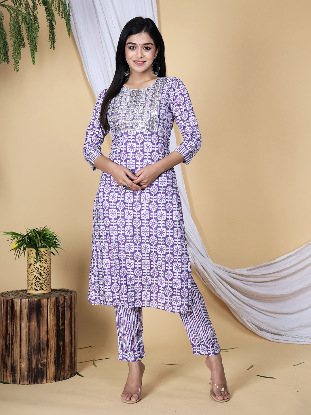 

ELVISH JAIPUR Women Floral Printed Regular Sequinned Pure Cotton Kurta with Trousers, Purple