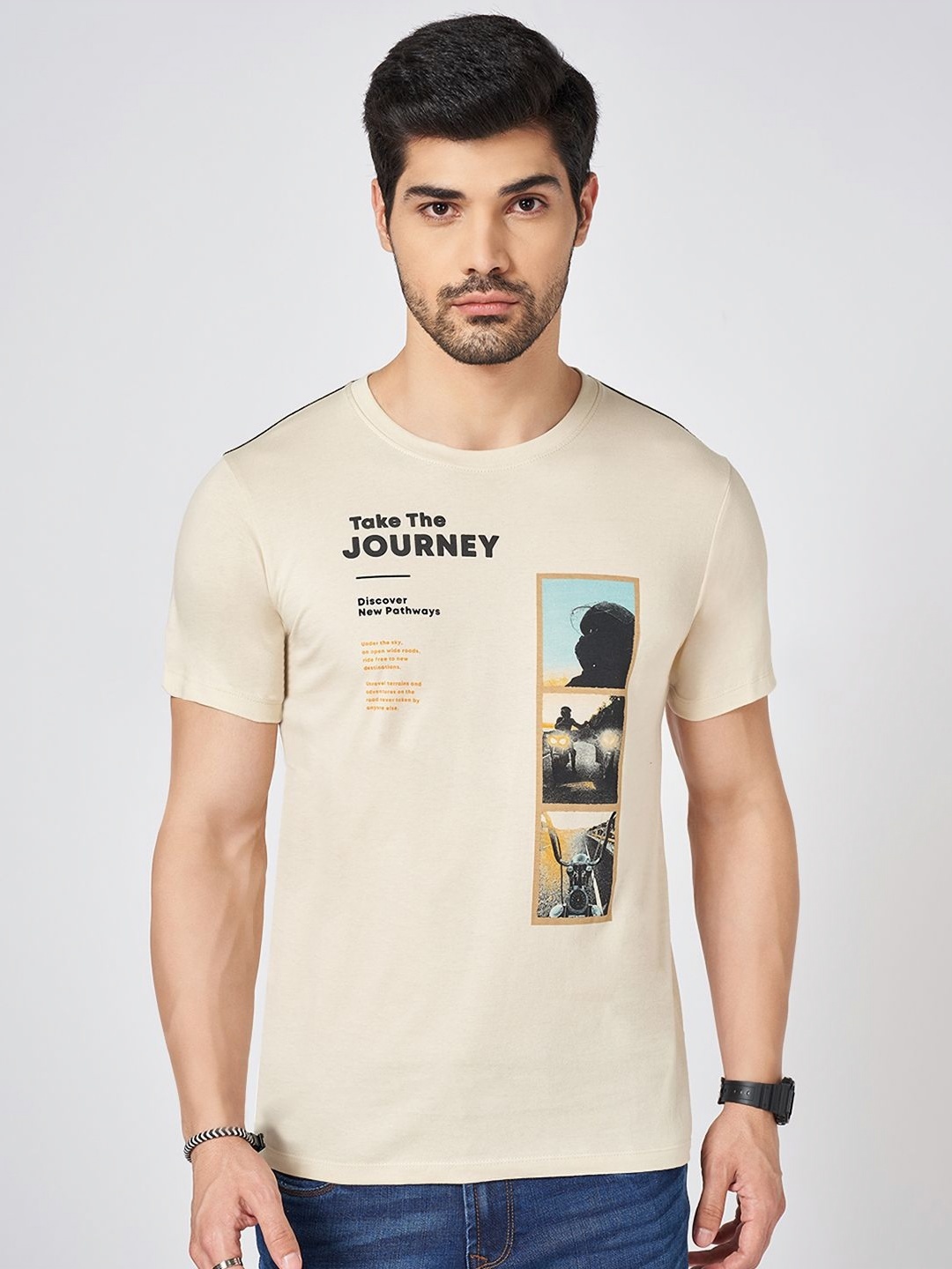 

SF JEANS by Pantaloons Men Graphic Printed Round Neck Cotton Slim Fit T-shirt, Beige
