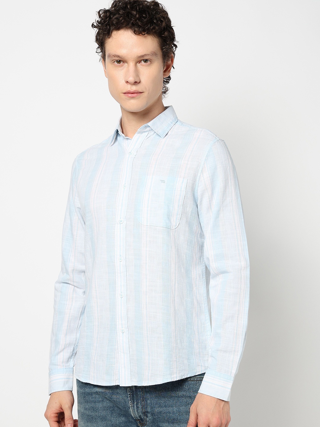 

Blue Buddha Men Comfort Spread Collar Checked Cotton Tailored Fit Casual Shirt, Off white