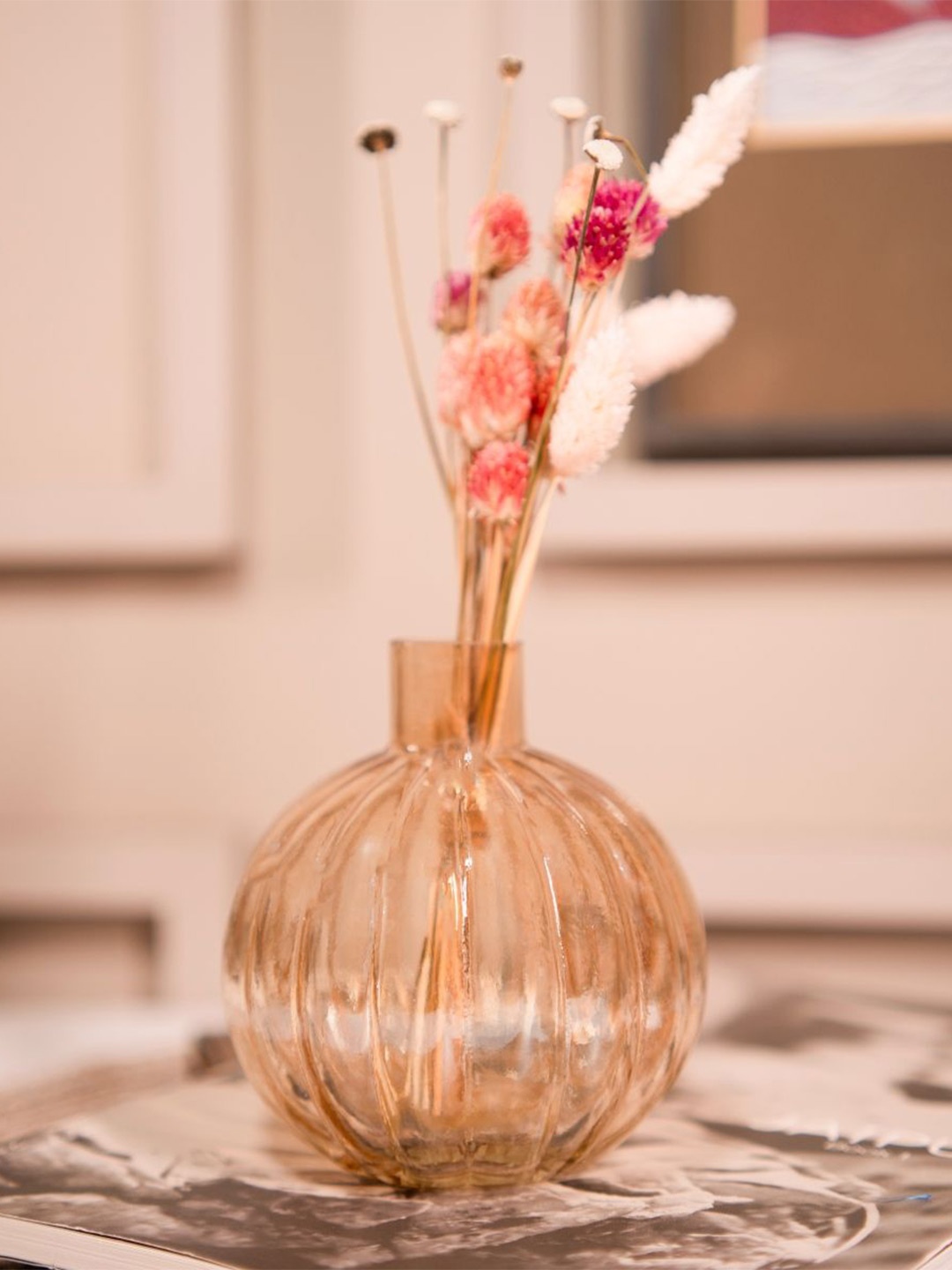 

ArteCasa Brown Pumpkin Glass Vase With Dried Flower Bunch