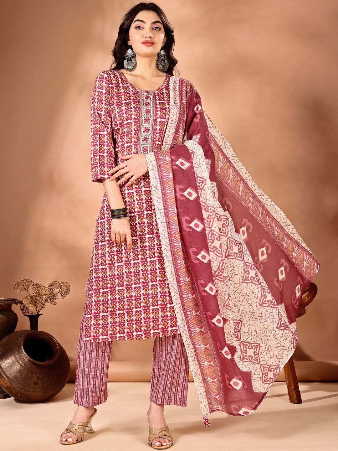 

KALINI Ethnic Motifs Printed Kurta With Trousers & Dupatta, Pink