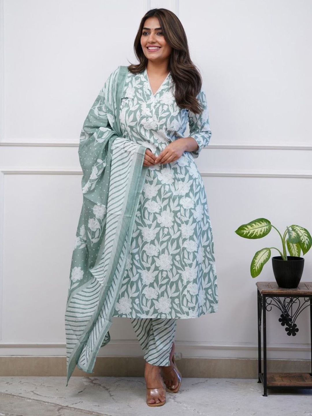 

Jinal & Jinal Floral Printed Thread Work Straight Kurta With Trousers & Dupatta, Teal