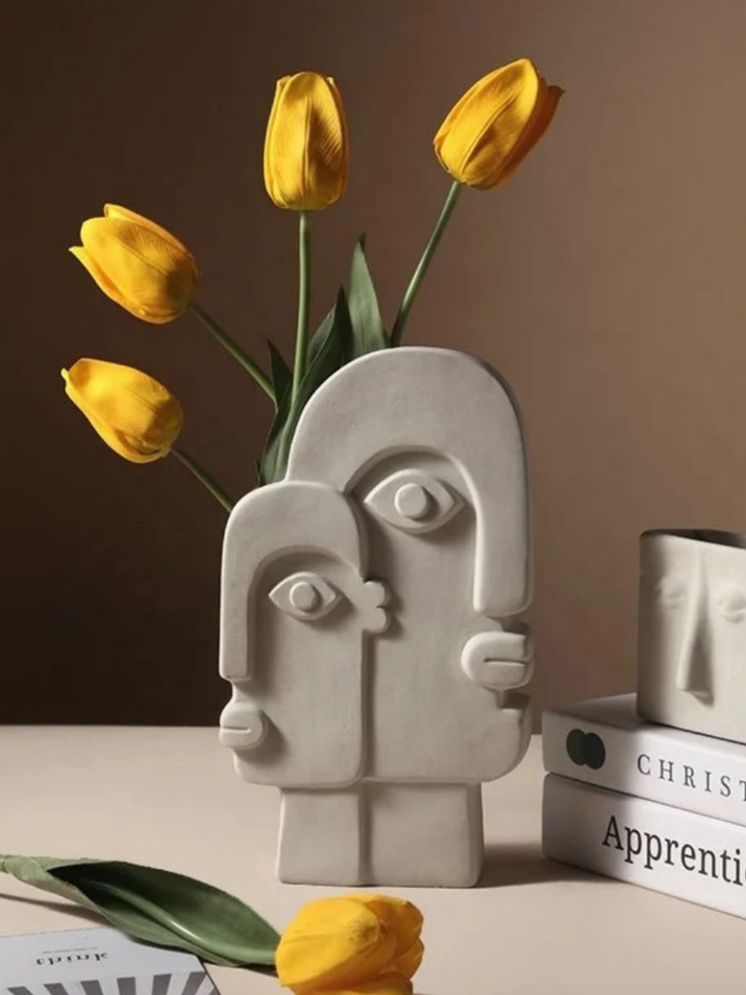 

ArteCasa White Ceramic Vase