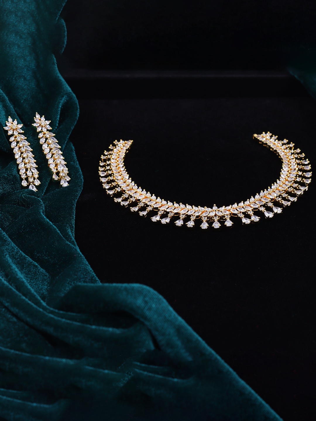 

GOLD CASH Gold-Plated AD-Studded Jewellery Set