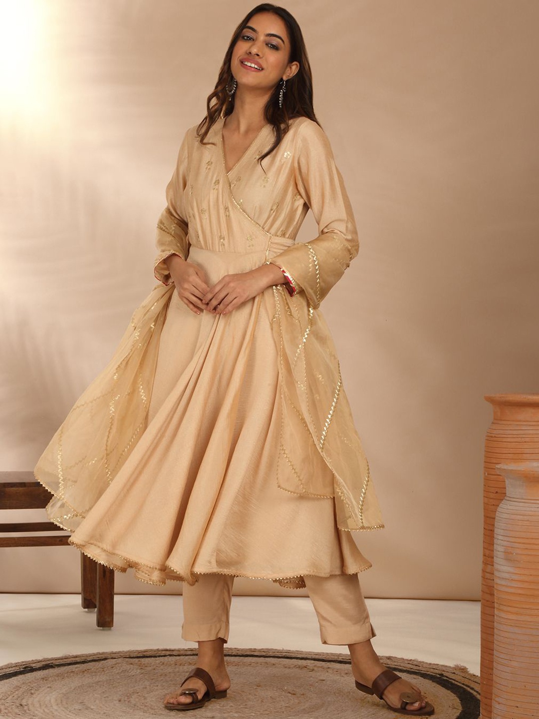 

Likha Floral Embroidered Angrakha Sequinned Kurta with Trouser & Dupatta, Cream