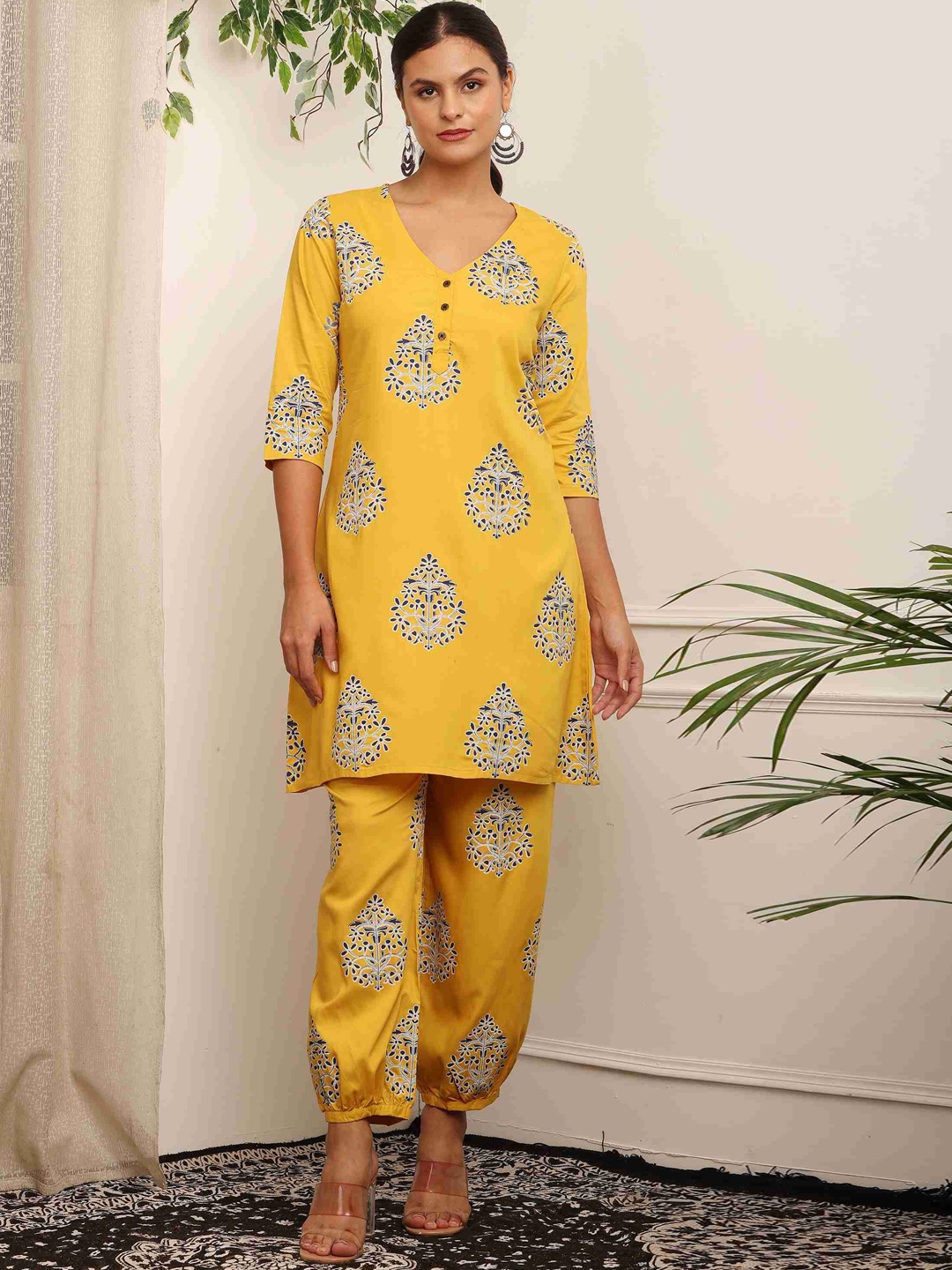 

Bhuja Floral Embroidered A-Line Kurta With Salwar, Yellow