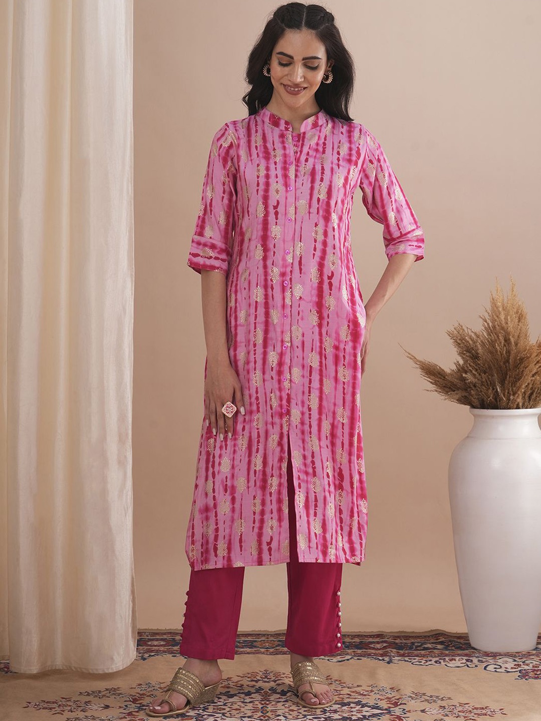 

FASHOR Ethnic Motifs Printed Mandarin Collar Straight Kurta, Pink