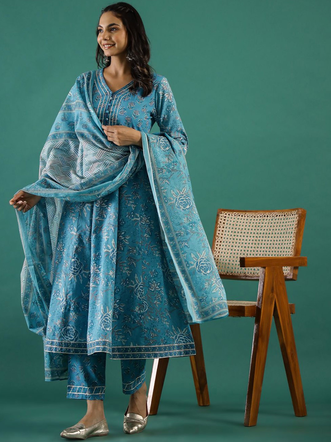 

Sangria Floral Printed Pure Cotton Anarkali Kurta & Trousers With Dupatta, Turquoise blue