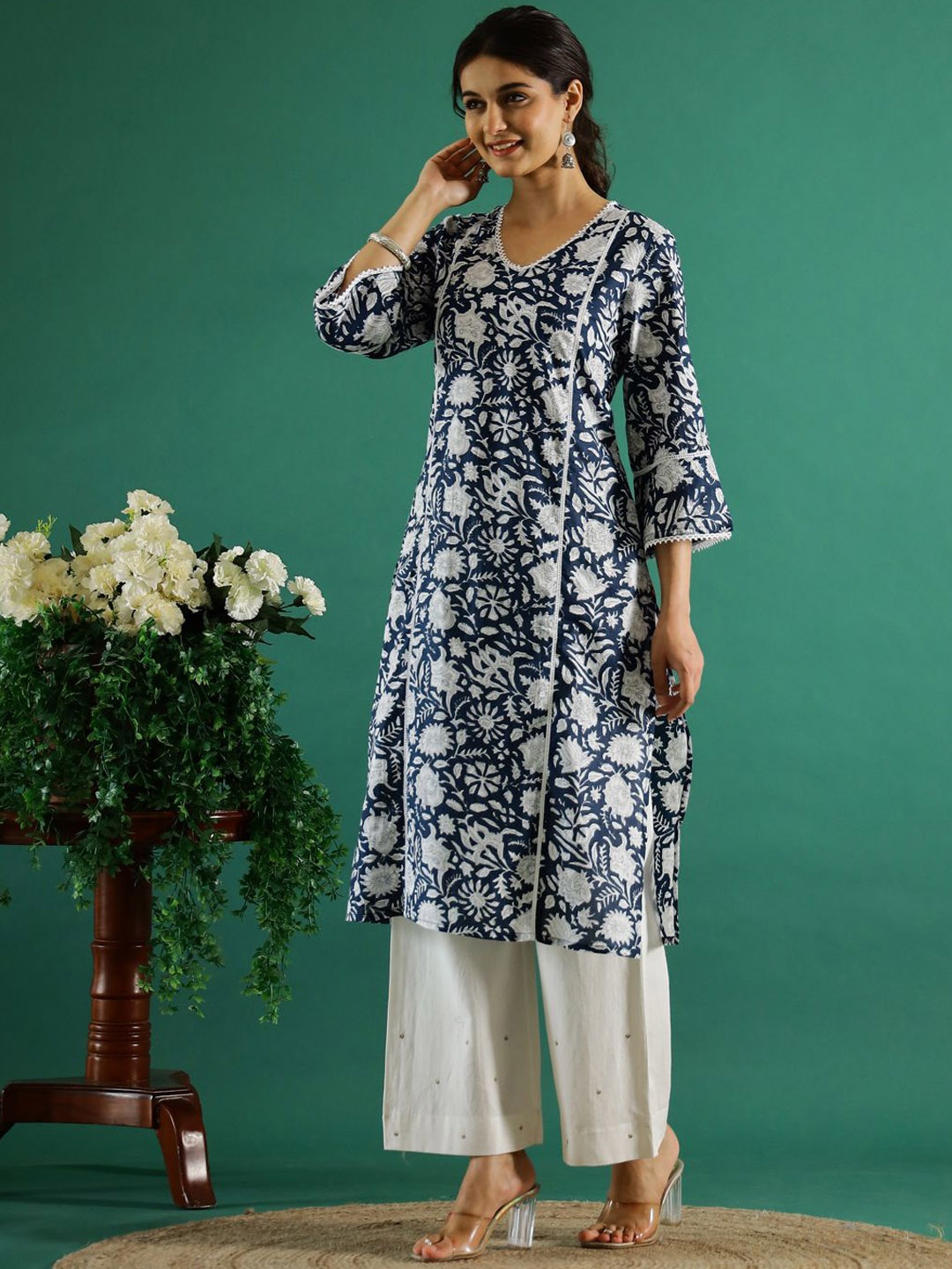 

RangDeep Floral Printed V-Neck Cotton Straight Kurta, Navy blue