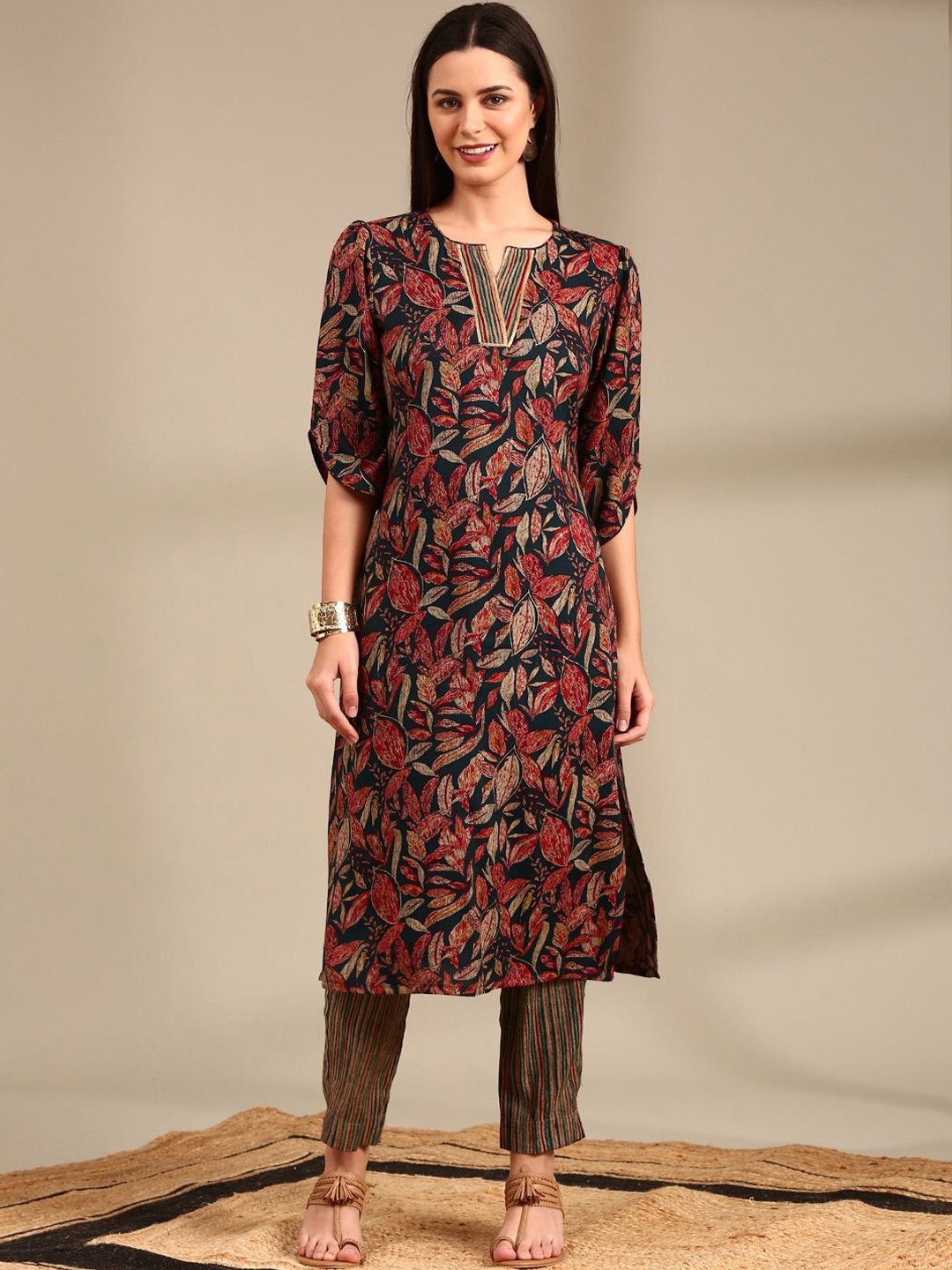 

Anouk Red Floral Printed Notch Neck Straight Kurta with Trousers