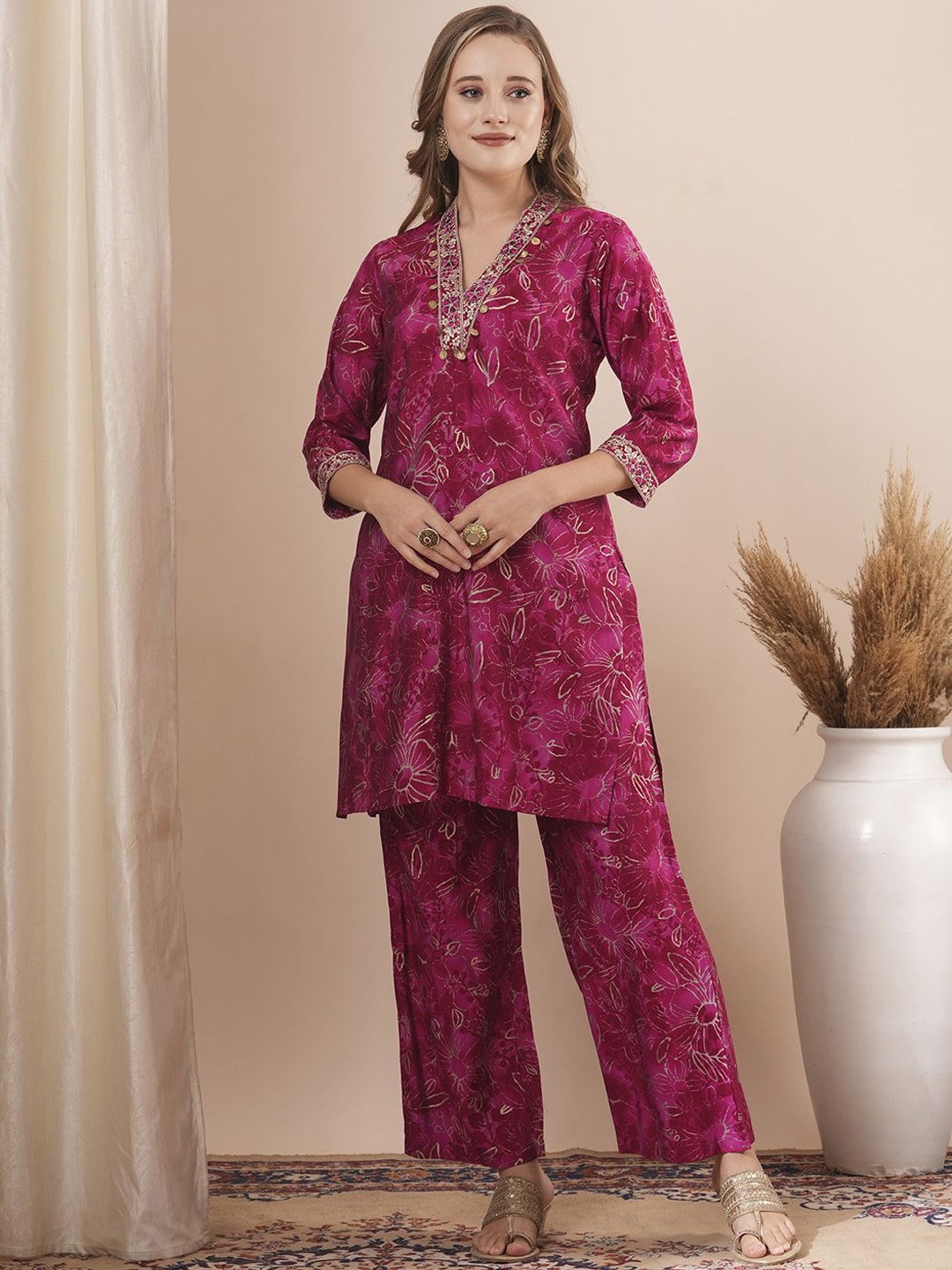 

FASHOR Floral Printed & Embroidered V-Neck Straight Fit Tunic With Trousers, Magenta