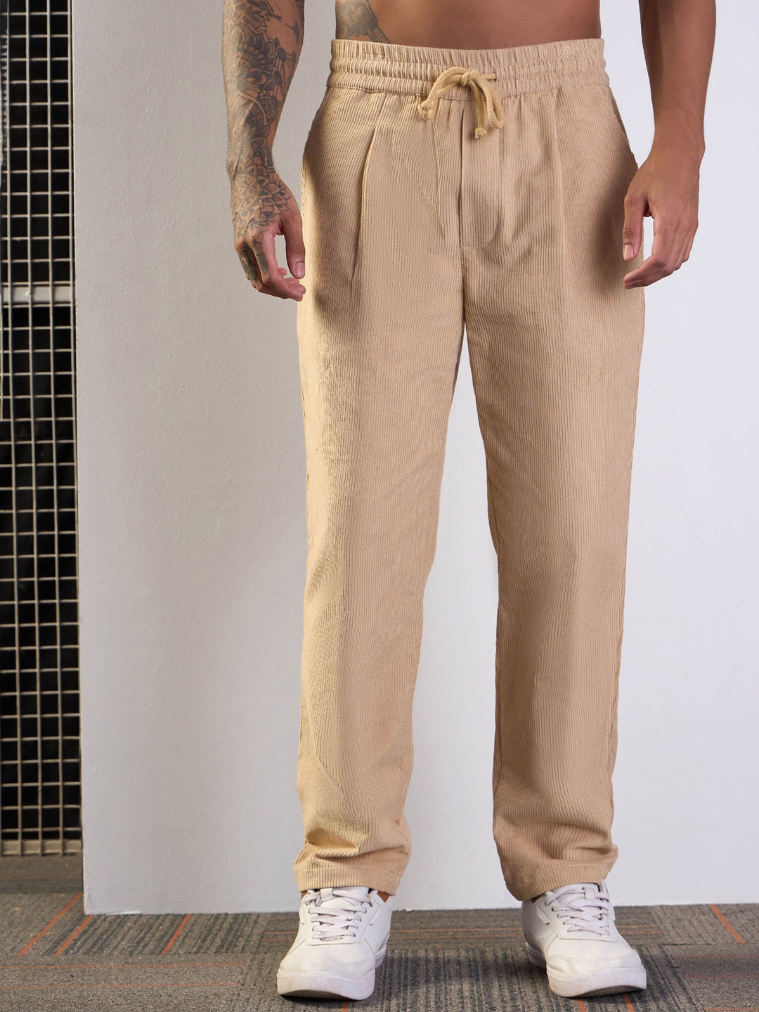 

MASCLN SASSAFRAS Men Comfort Pleated Trousers, Beige