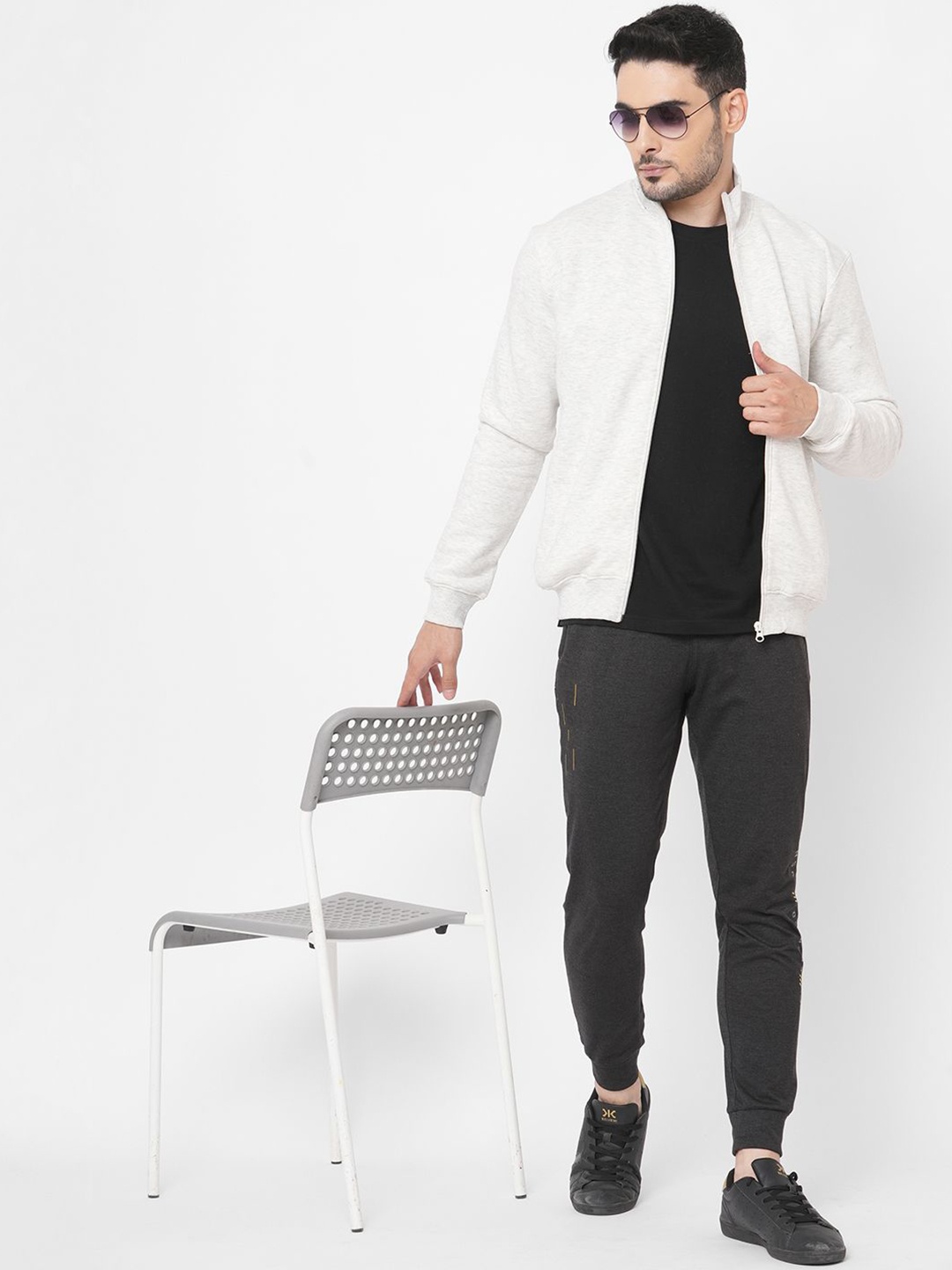 

Sweet Dreams White Long Sleeves Men Sweatshirt