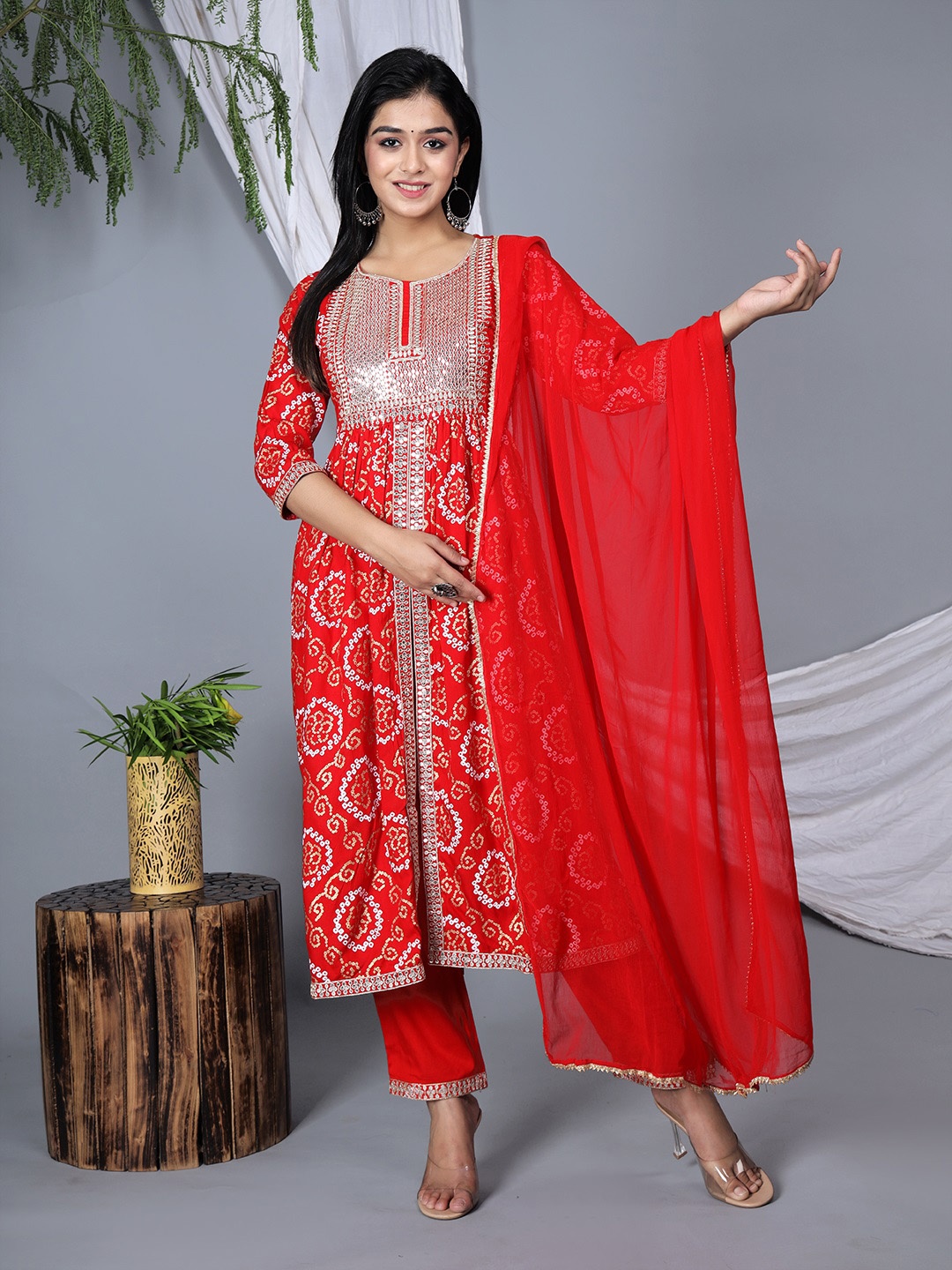 

ELVISH JAIPUR Floral Embroidered Sequinned Anarkali Kurta with Palazzos & Dupatta, Red