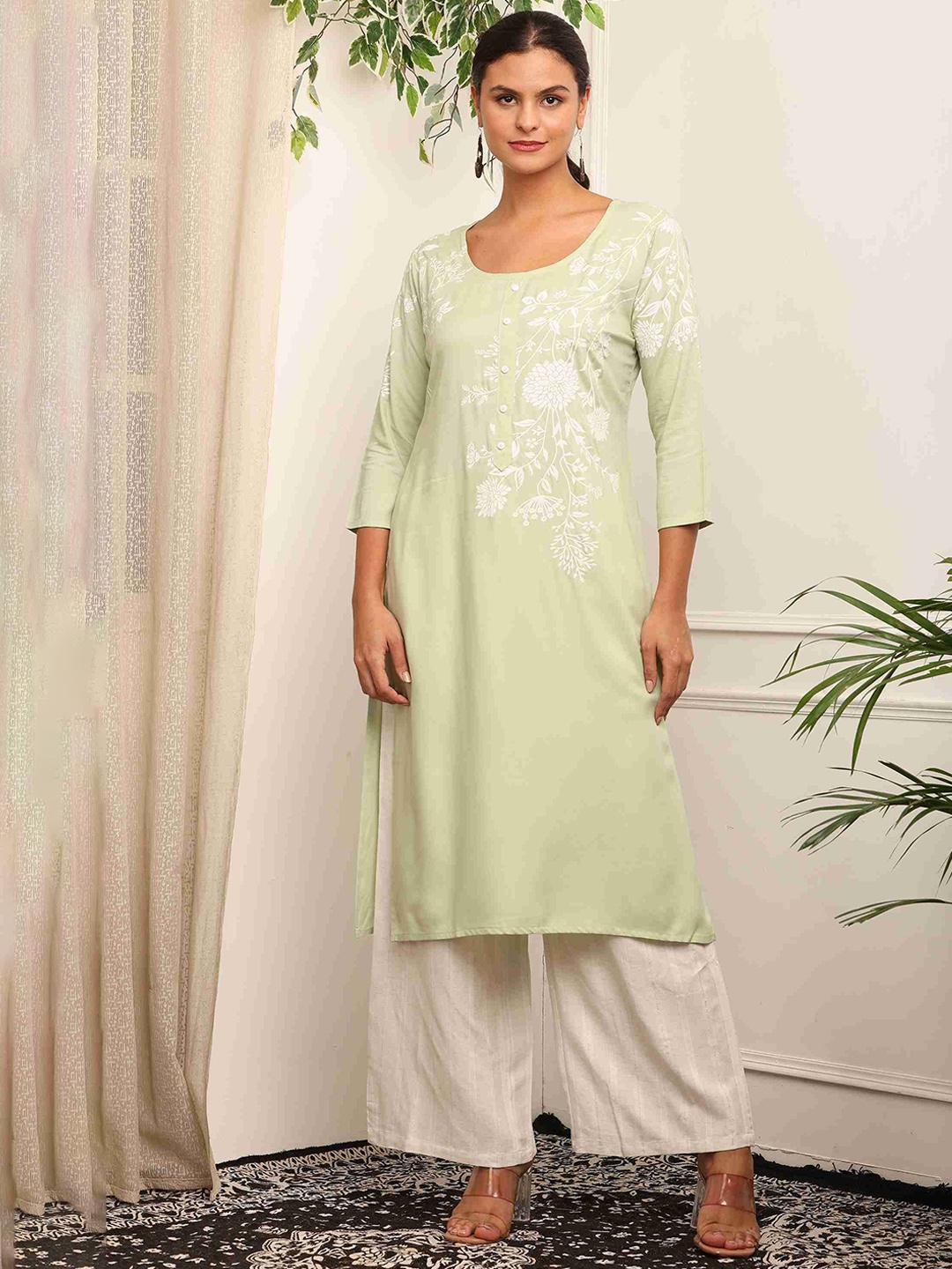 

Bhuja Floral Printed Straight Kurta With Palazzo, Lime green