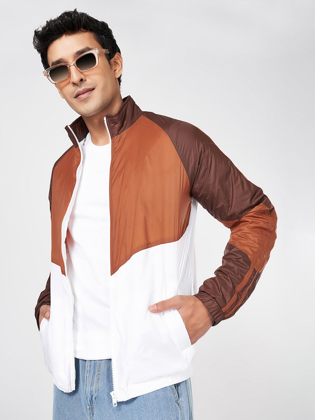 

People Men Mock Collar Colourblocked Casual Bomber Jacket, Tan