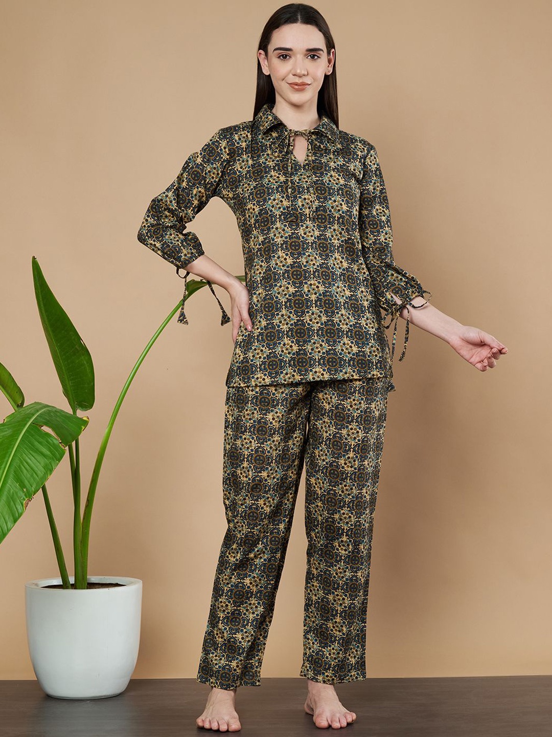 

ETC Women Pure Cotton Ethic Motifs Printed Night suit, Brown