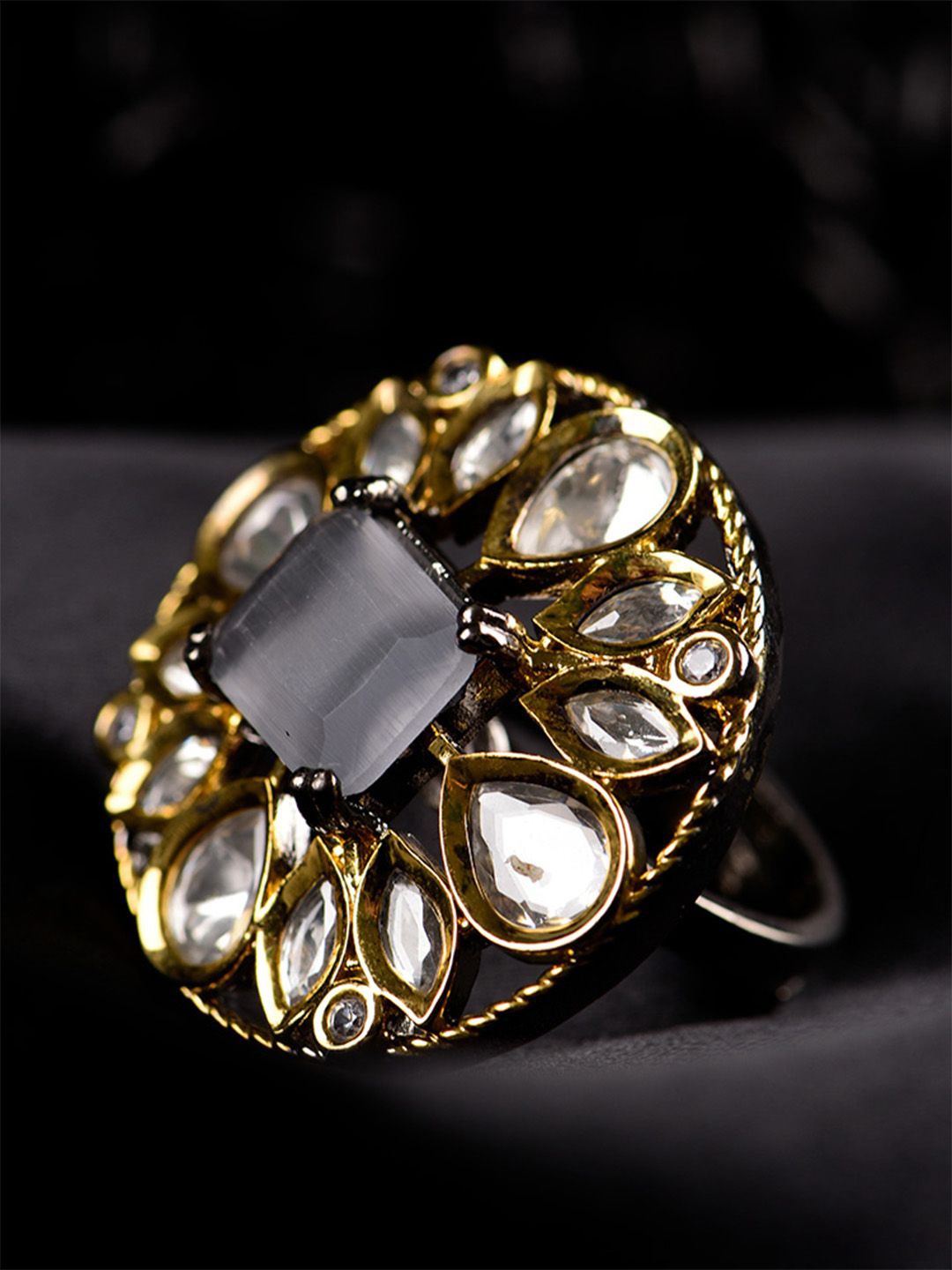 

SHARLEEZ Kundan-Studded Adjustable Finger Ring, Gold