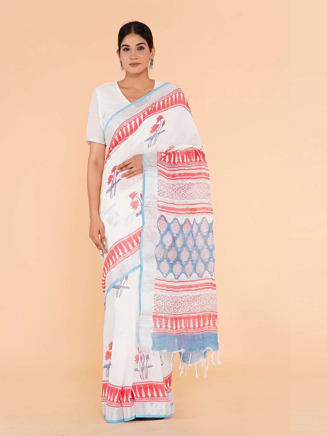 

Shivanya Handicrafts Floral Printed Block Print Saree, White