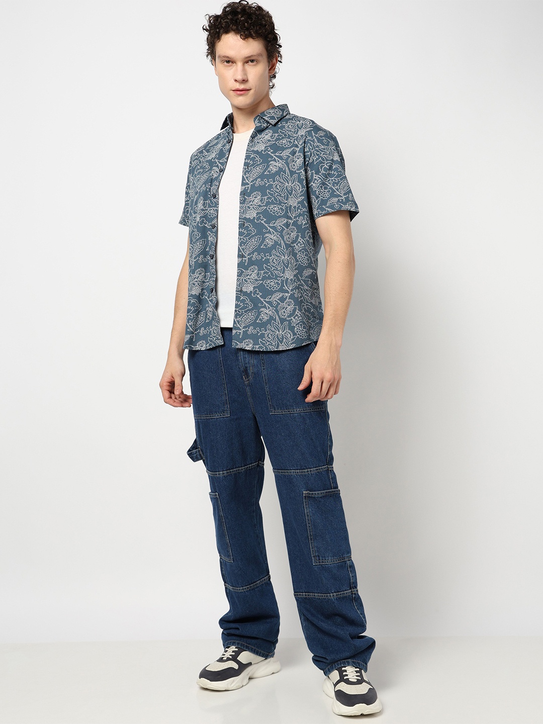 

Blue Buddha Men Comfort Spread Collar Floral Printed Cotton Tailored Fit Casual Shirt, Turquoise blue