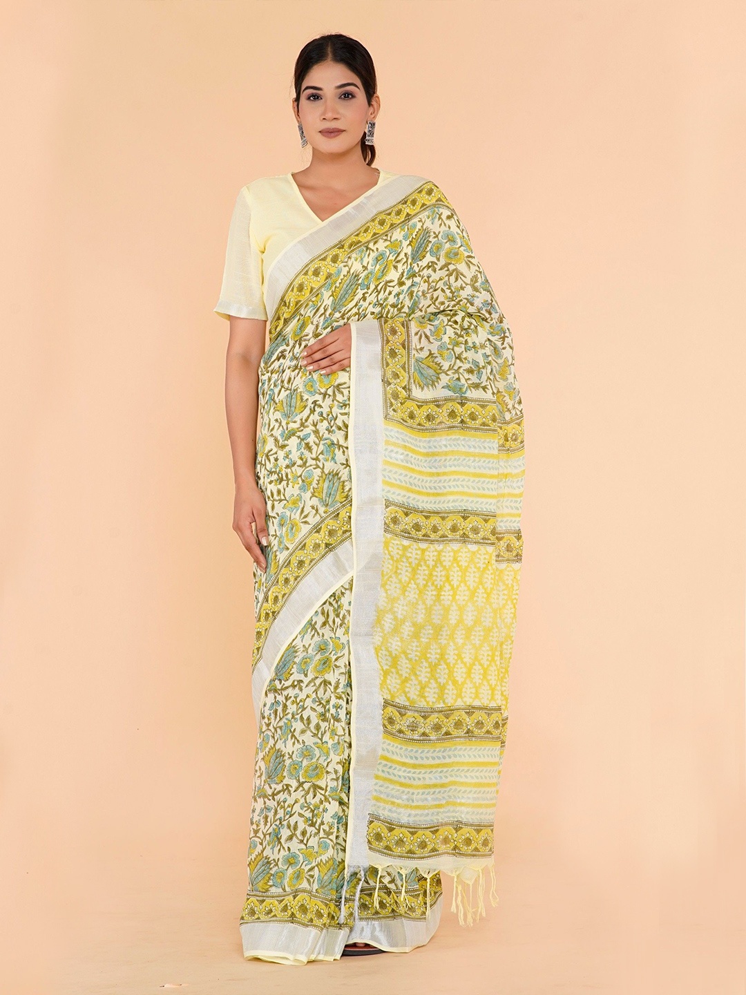 

Shivanya Handicrafts Floral Block Printed Saree, Green