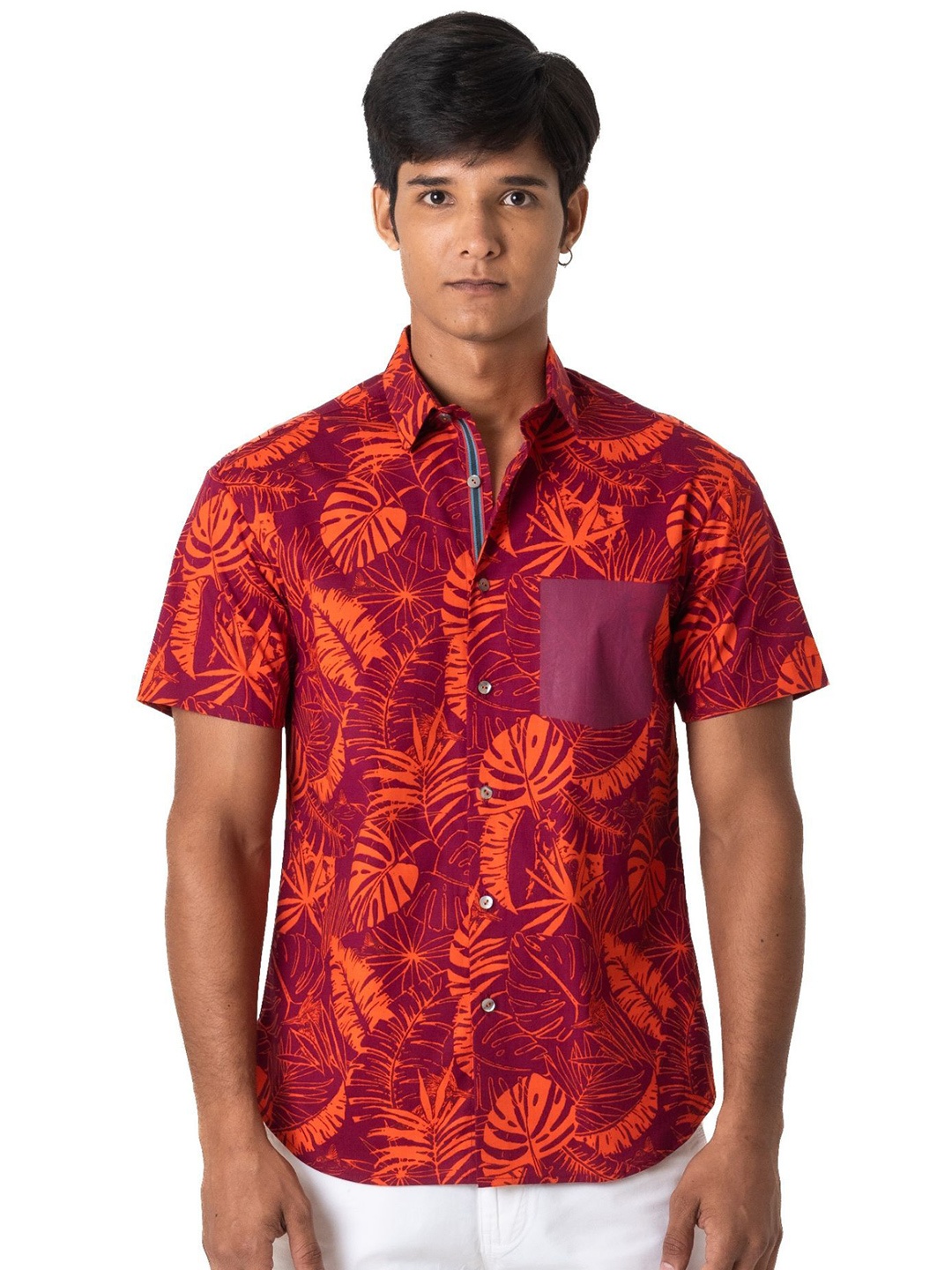 

VIVEK KARUNAKARAN Men Spread Collar Floral Printed Cotton Slim Fit Casual Shirt, Orange