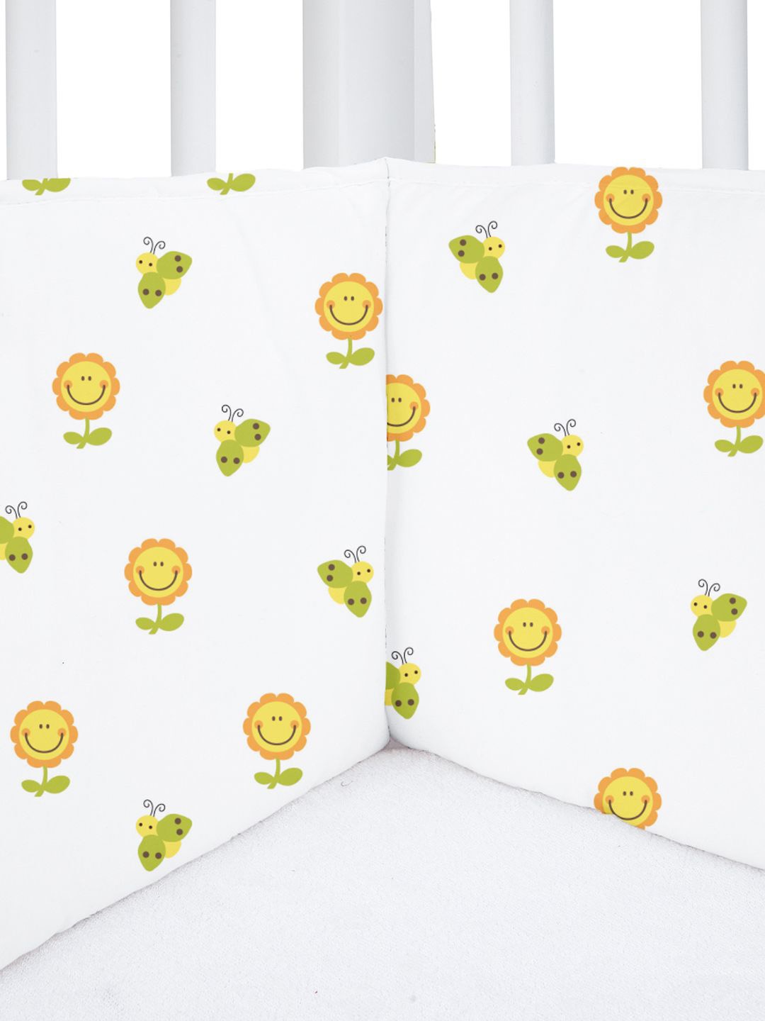 

The White Cradle Kids Flower with Bee Cot Bumper Baby Bed Sets, Yellow