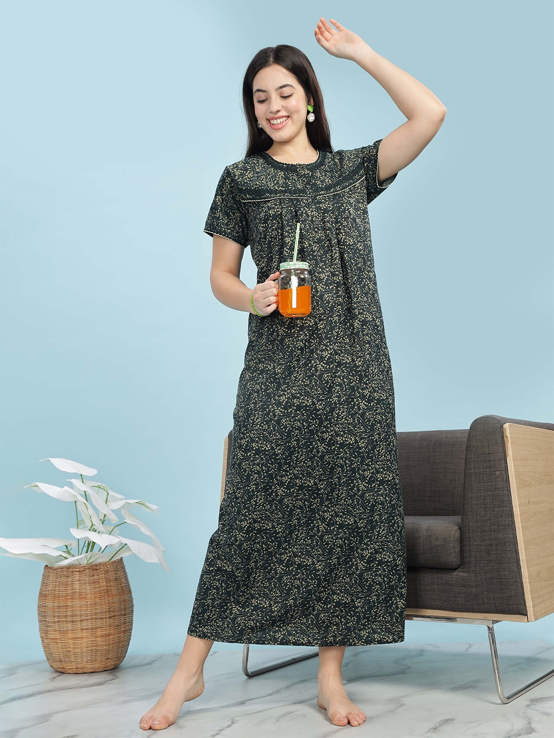 

9shines Label Women Printed Maxi Nightdress, Green