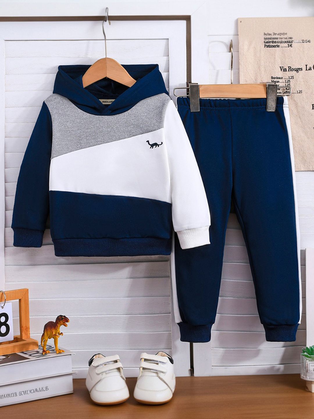 

INCLUD Boys Hooded Colourblocked Sweatshirt with Joggers Clothing Set, Blue