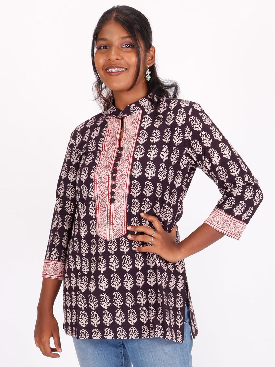

Avishya Ethnic Motifs Printed Pure Cotton Kurti, Purple