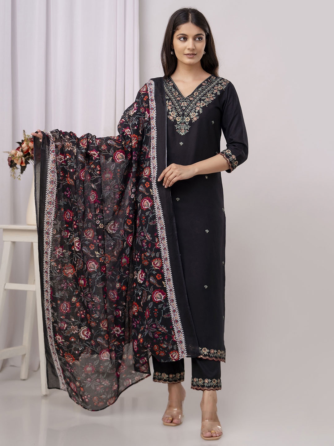 

NISHABD Floral Embroidered V-Neck Pure Cotton Straight Kurta with Trouser & Dupatta, Black