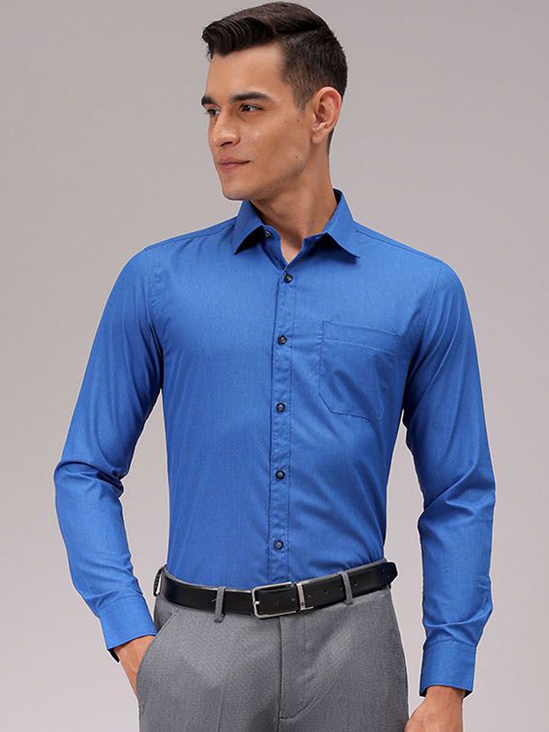 

The Indian Garage Co. X Luxe Men Cutaway Collar Solid Slim Fit Formal Shirt, Blue