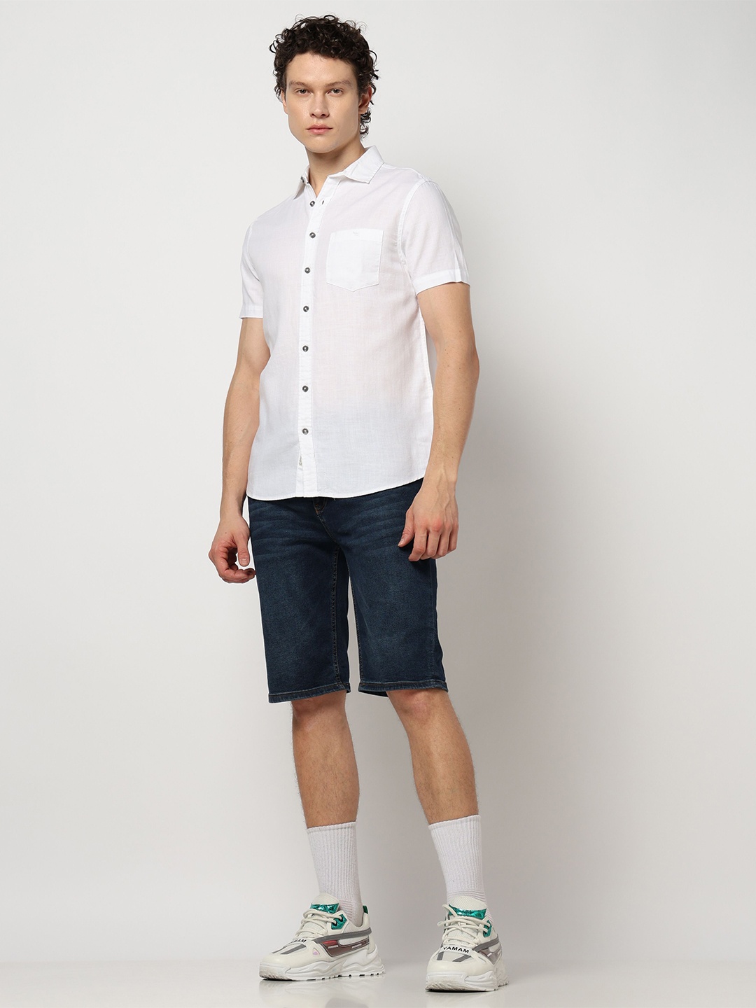 

Blue Buddha Men Comfort Spread Collar Solid Cotton Tailored Fit Casual Shirt, White