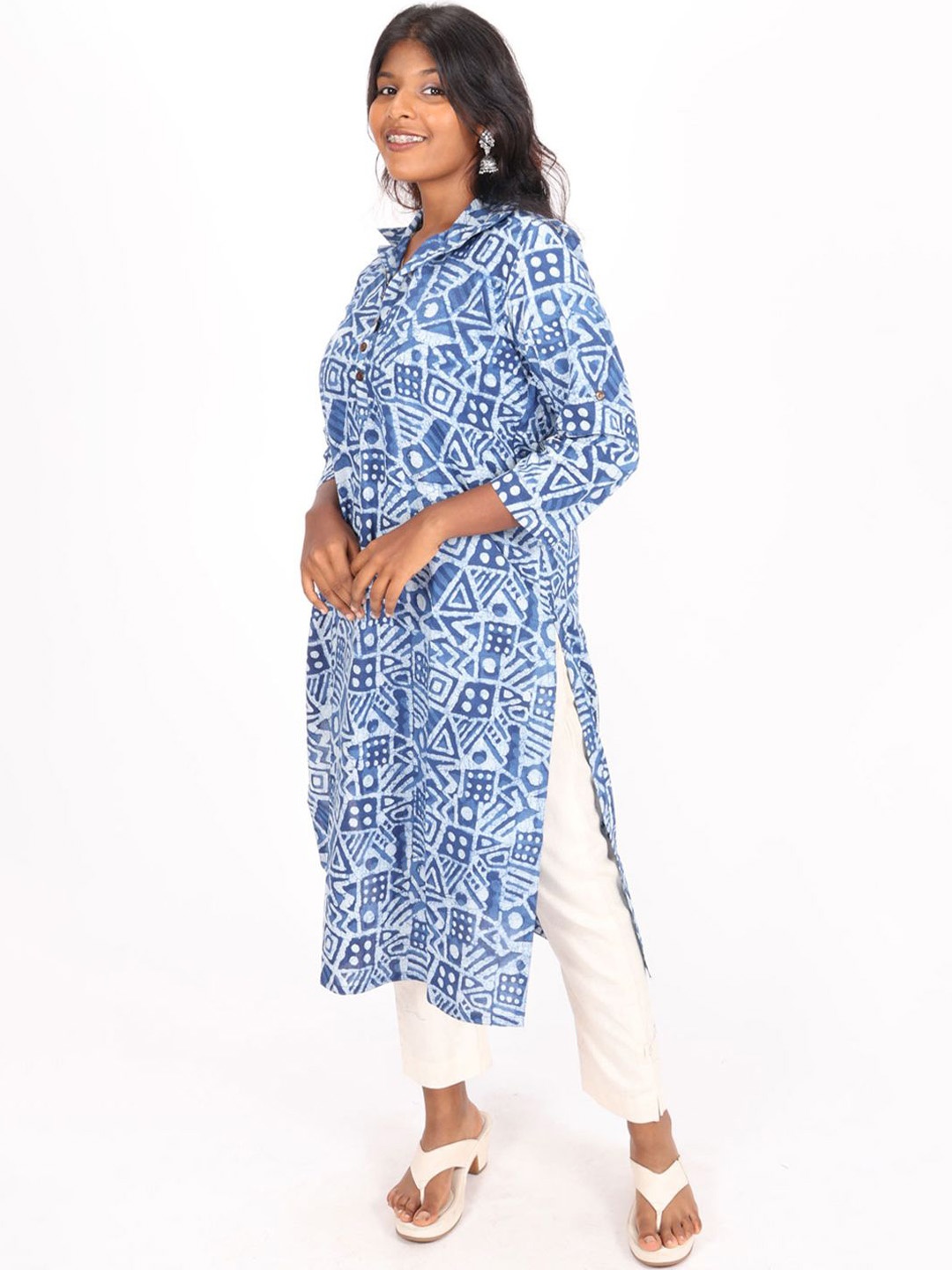 

Avishya Ethnic Motifs Printed Pure Cotton Straight Kurta, Blue