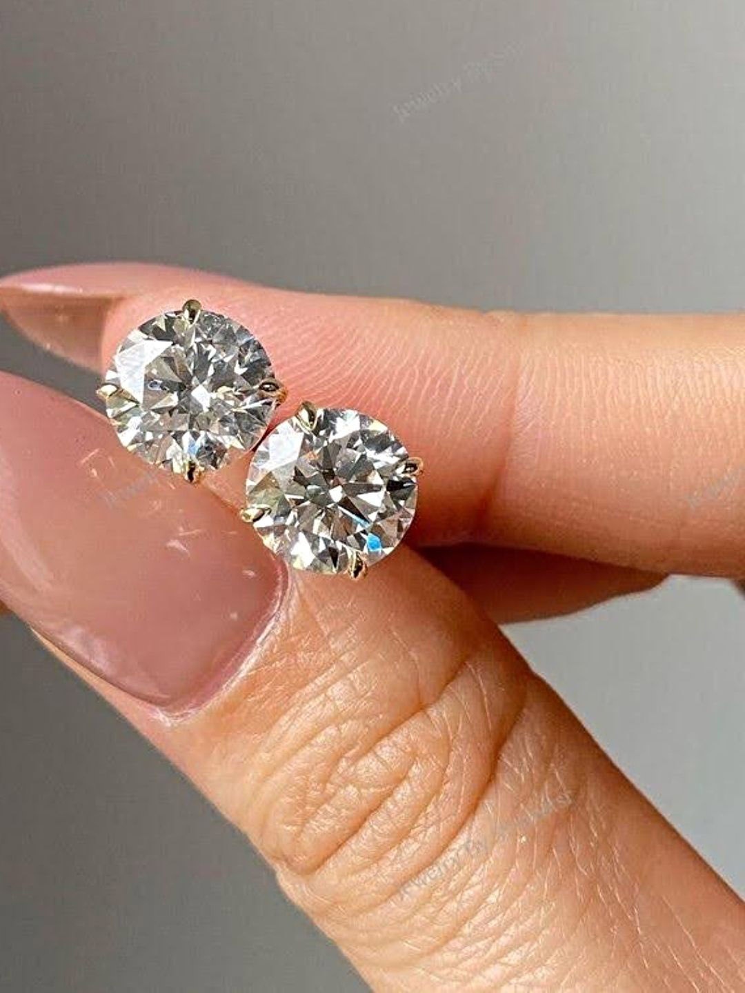 

Proplady Star Shaped Studs Earrings, Gold