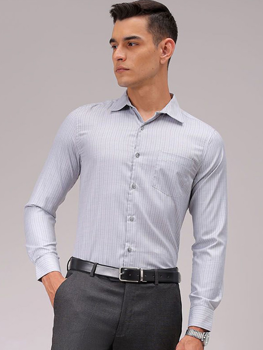 

The Indian Garage Co. X Luxe Men Cutaway Collar Pinstripes Striped Slim Fit Formal Shirt, Grey