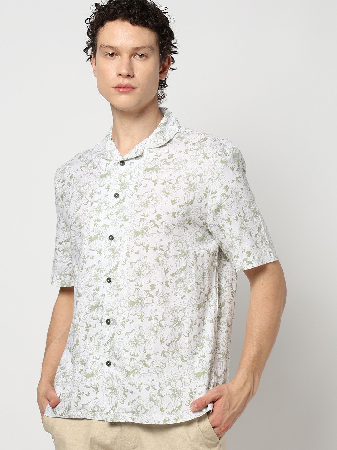 

Blue Buddha Men Comfort Cuban Collar Floral Printed Cotton Relaxed Fit Casual Shirt, Sea green
