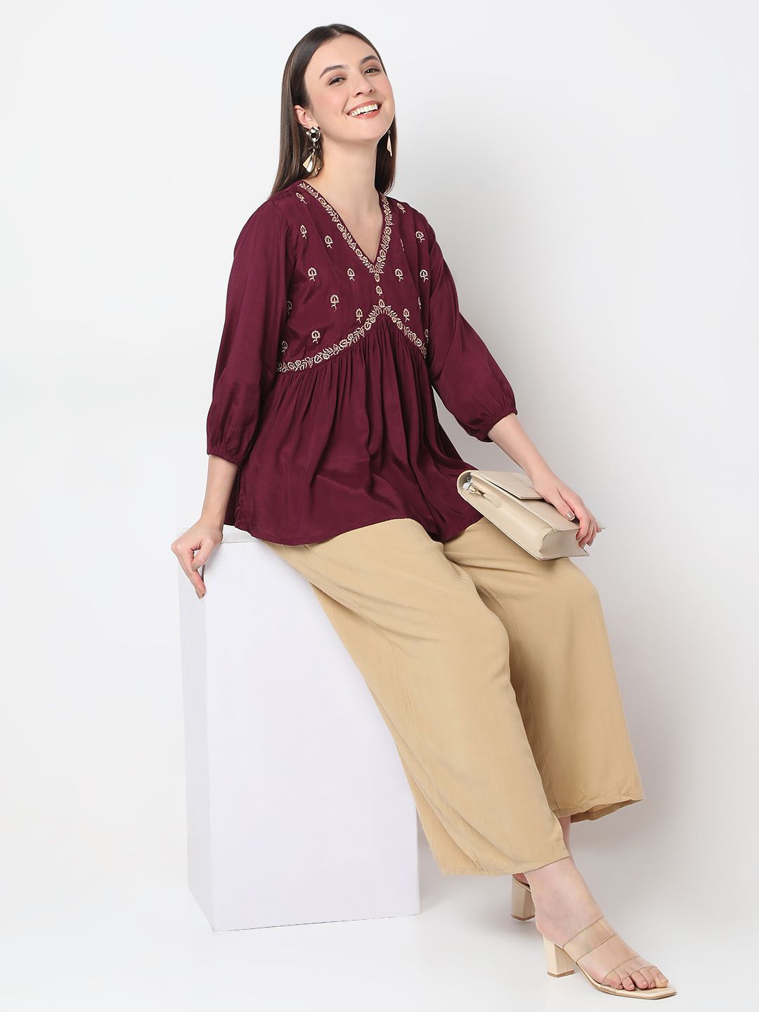 

Ethnicity Women V-Neck Embroidered Top, Purple