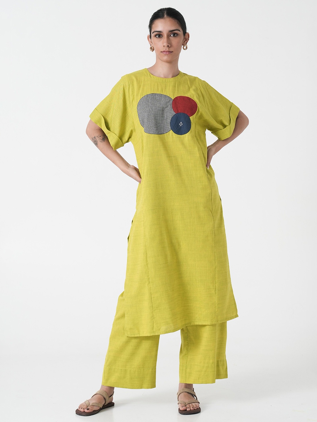 

the kaatn trail Geometric Printed Round Neck Straight Kurta, Lime green