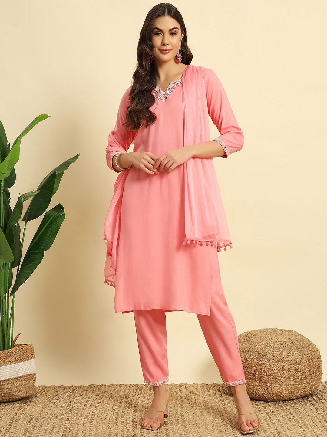 

IkDaiya Straight Mirror Work Kurta with Trousers & Dupatta, Pink