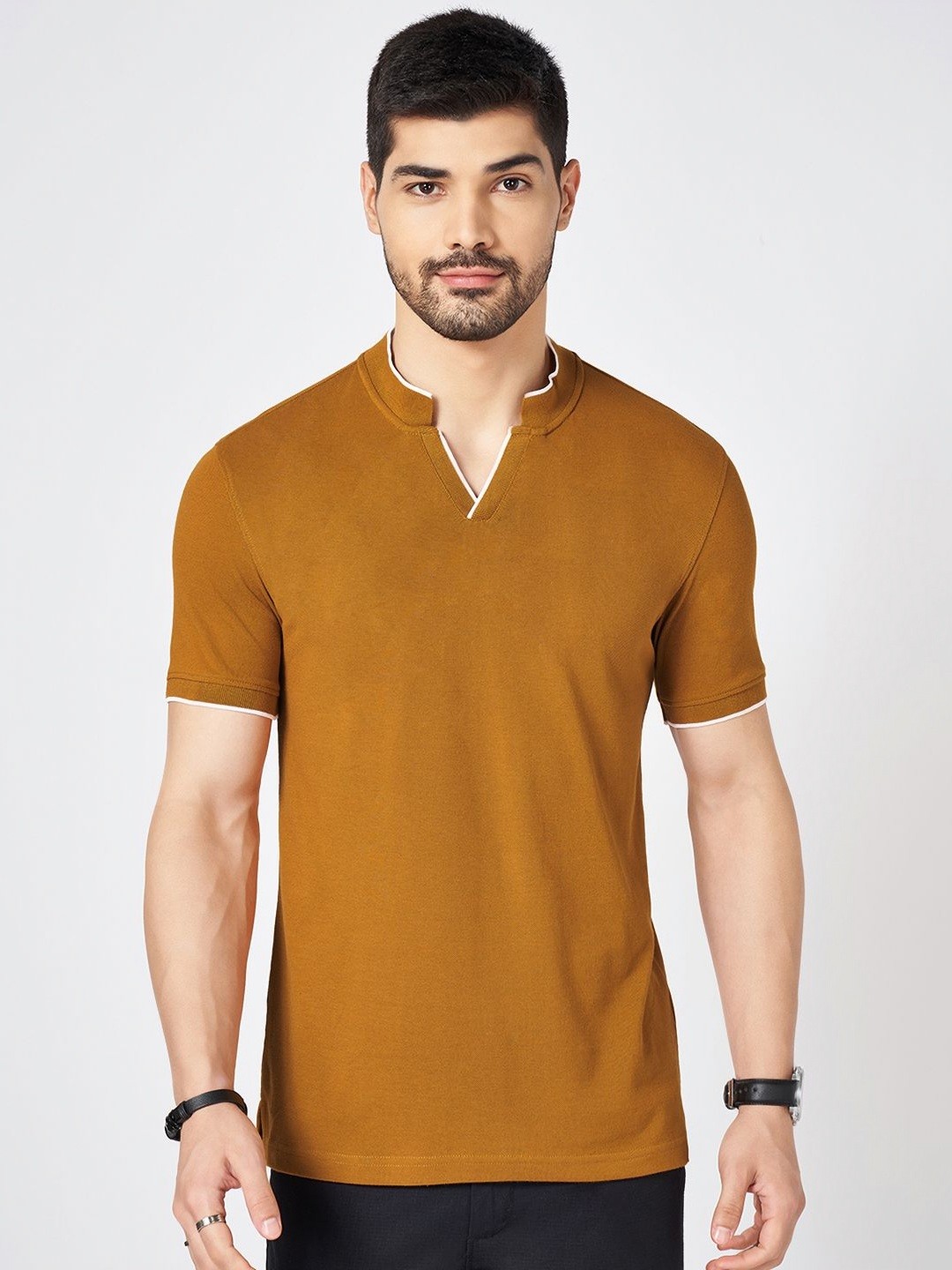 

BYFORD by Pantaloons Men Solid Mandarin Collar Cotton Slim Fit T-shirt, Brown