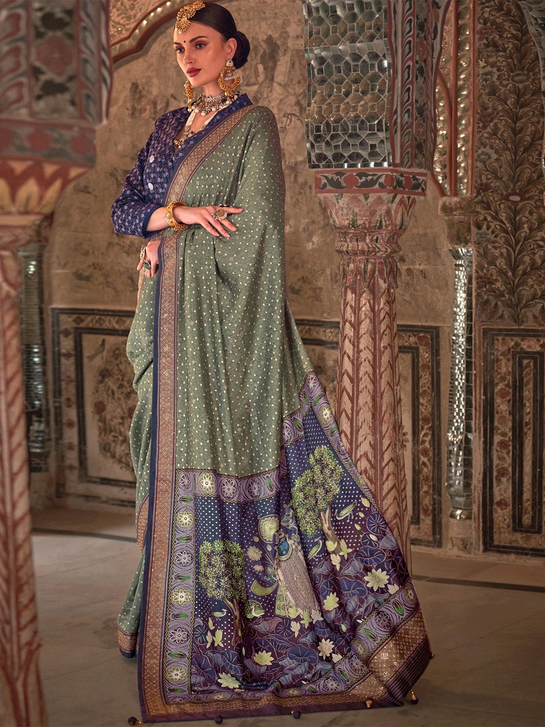 

MySilkLove Beads and Stones Geometric Printed Patola Saree, Green