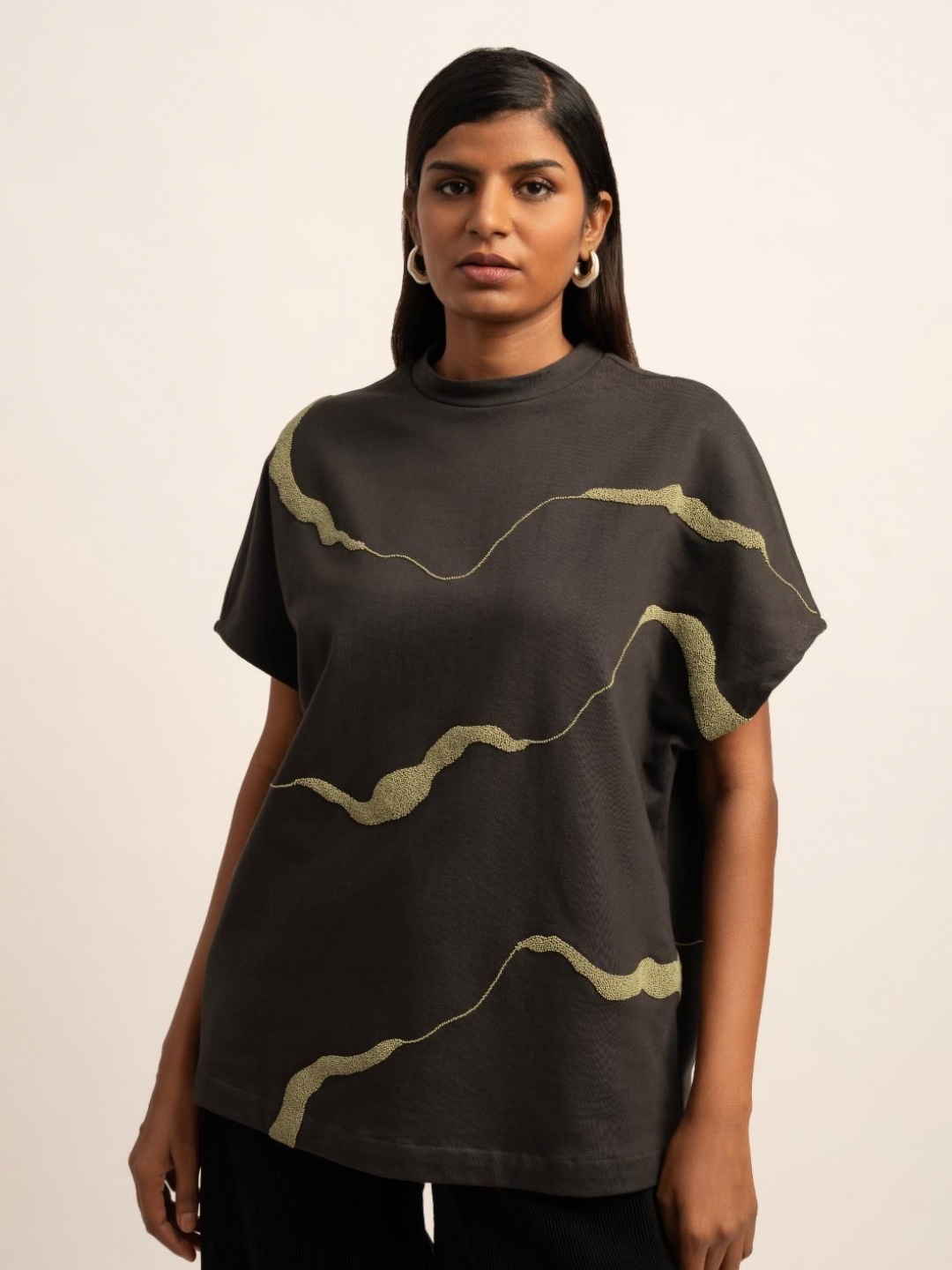 

Siddhant Agrawal Women Abstract Printed Round Neck Cotton T-shirt, Grey