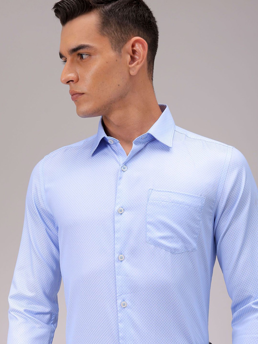 

The Indian Garage Co. X Luxe Men Cutaway Collar Solid Slim Fit Formal Shirt, Blue