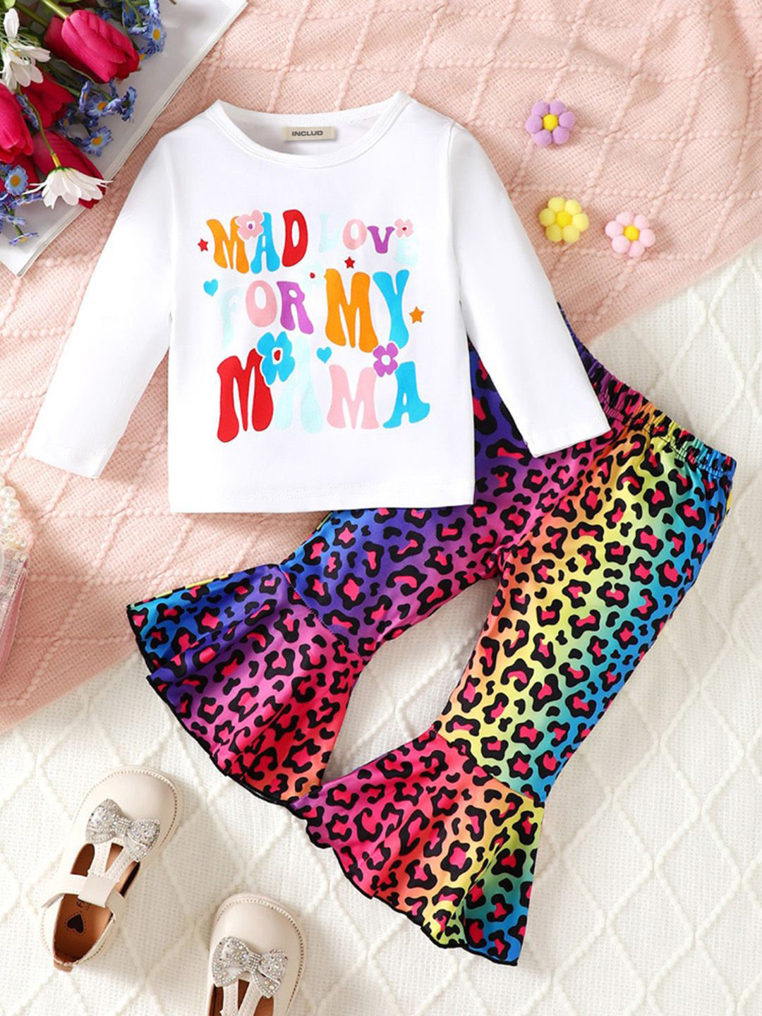 

INCLUD Girls Printed Round Neck T-shirt with Trousers Clothing Set, White