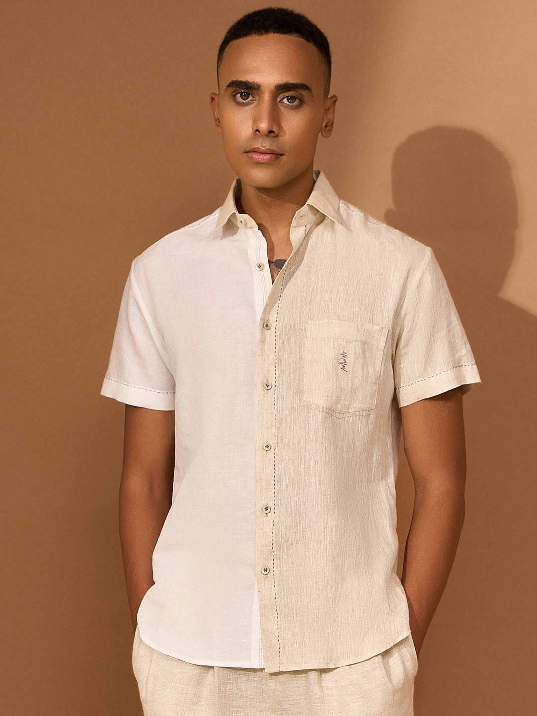 

VIVEK KARUNAKARAN Men Spread Collar Solid Linen Slim Fit Casual Shirt, Beige