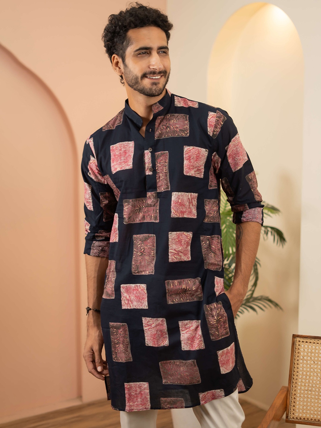 

Shasak Men Geometric Kurta, Blue